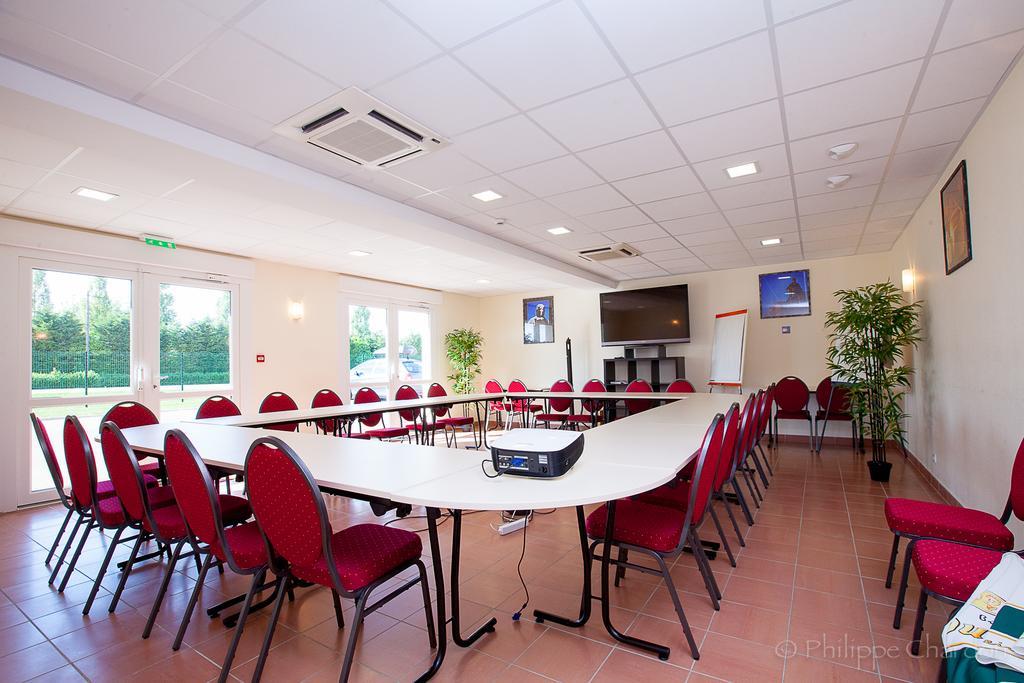 Logis Jum'Hotel Saints-Geosmes Екстериор снимка